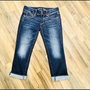 Size 6 Cropped American Eagle Jeans
